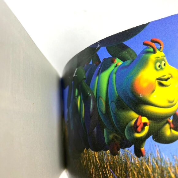 Disney's A Bug's Life 1998 An Animated Flip Book 2 Movie Scenes - Picture 5 of 9